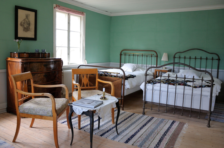 Bedroom 2, Nästegården Bed & Breakfast, Falköping