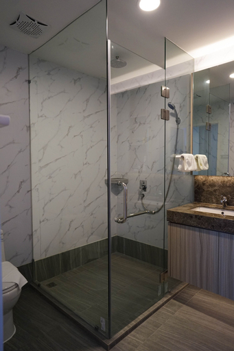 Bedroom 4, Hotel 17, Kota Kinabalu