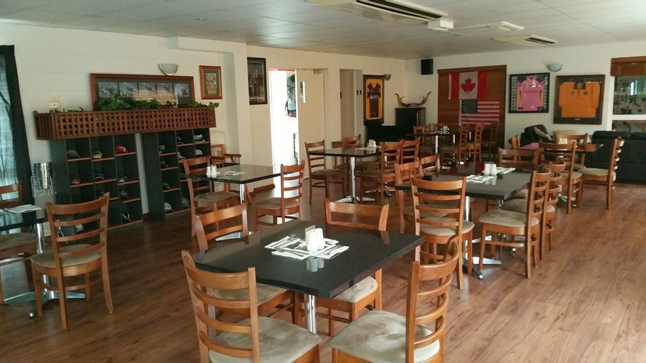 Food & Drinks 5, The Colonial Rose Motel, Mundingburra