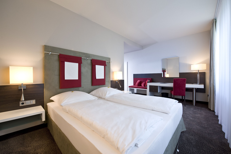 Bedroom 3, Hotel Westfalen Hof, Minden-Lübbecke