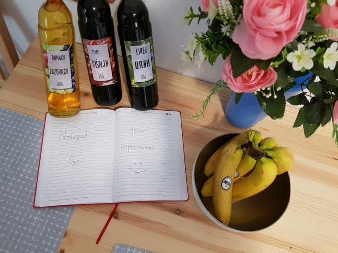 Food & Drinks 5, Apartments MIP, Tisno