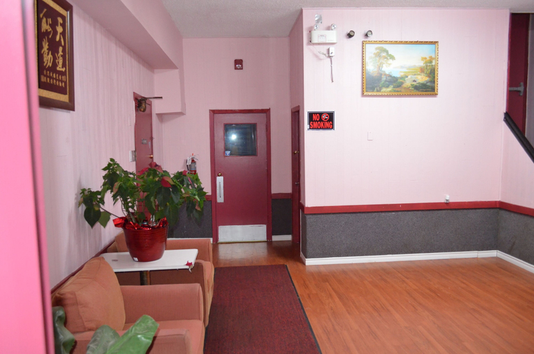 Others 5, Two Hills Inn, Division No. 10