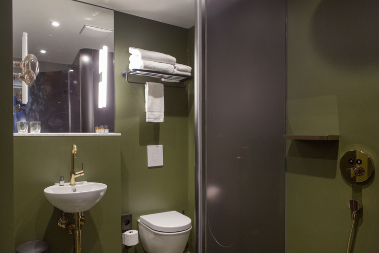Bathroom 5, THE FRITZ Düsseldorf, Düsseldorf