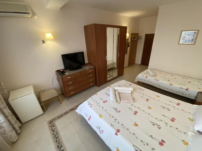 Bedroom 2, Pioner Hotel, Sochi gorsovet