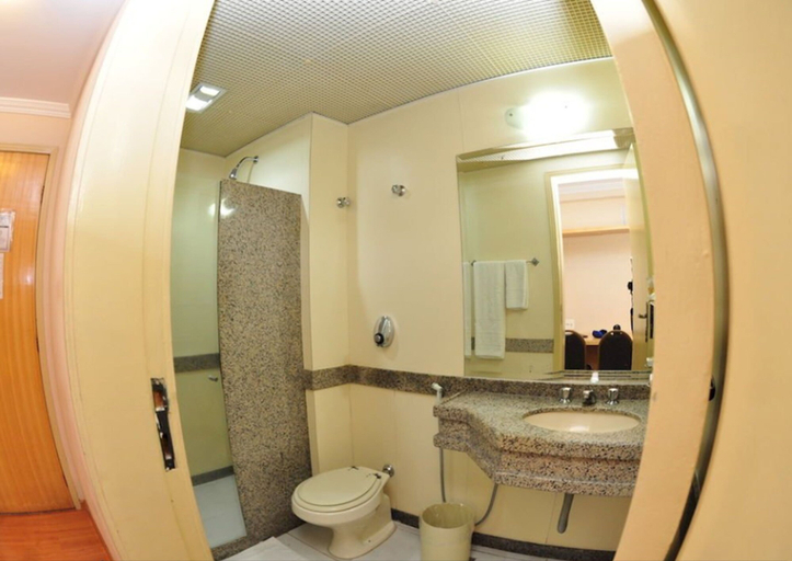 Bathroom 4, Icaraí Praia Hotel, Niterói