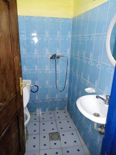 Bathroom 4, Colours Club Spa and Garden Resort, Gasabo