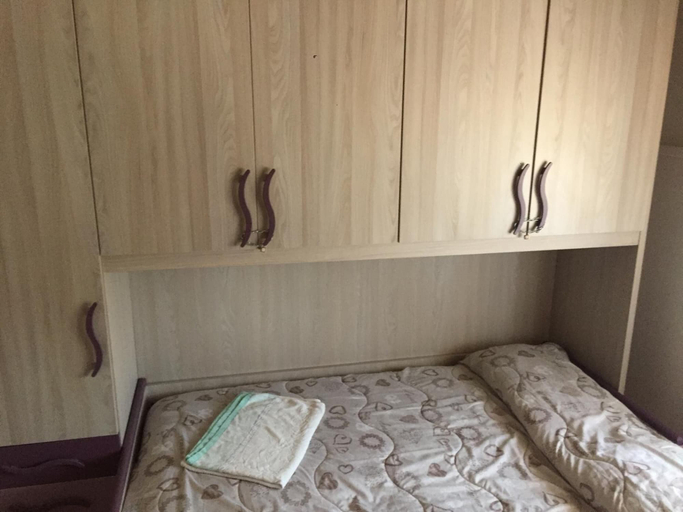 Bedroom 5, Rudy Arenaile, Syracuse
