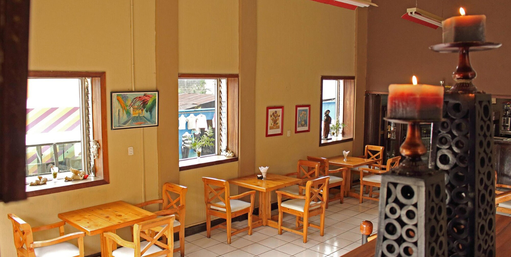 Food & Drinks 5, Hotel Alcazar De Doña Victoria, Cobán