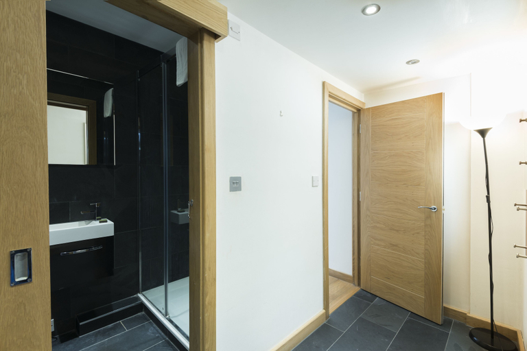 Others 5, St Paul's by Excel Apartments, London