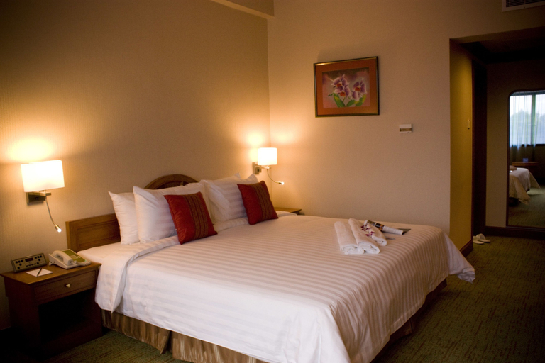 Bedroom 2, The Centrepoint Hotel, Bandar Seri Begawan