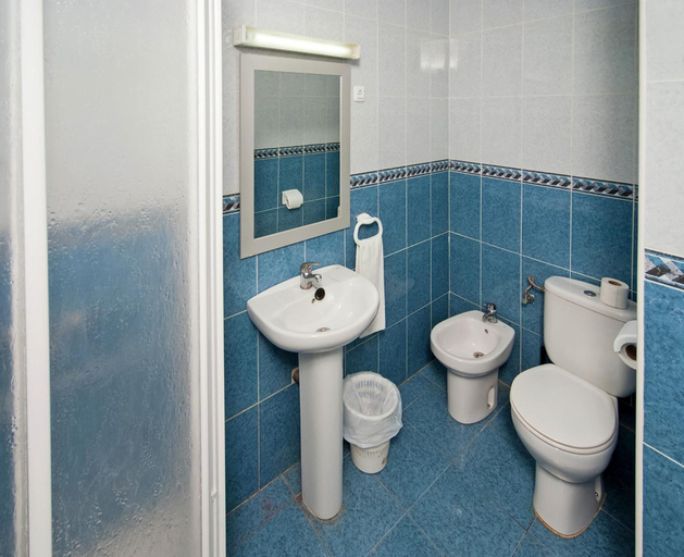 Bathroom 5, Tamarindos, Málaga