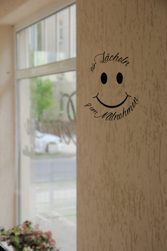 Others 4, Der kleine Nachbar, Gotha
