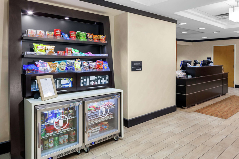 Food & Drinks 5, Hampton Inn Miami Dadeland, Miami-Dade