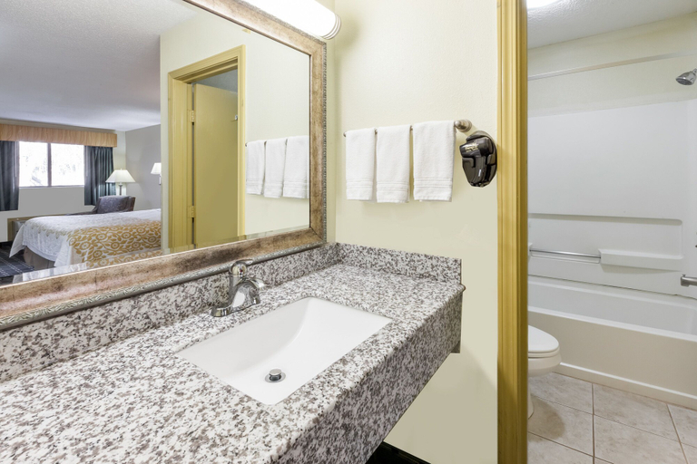 Bathroom 4, Days Inn by Wyndham Kent - Akron, Portage