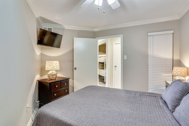 Others 3, Victorian 3322-coastal Vibe, Galveston