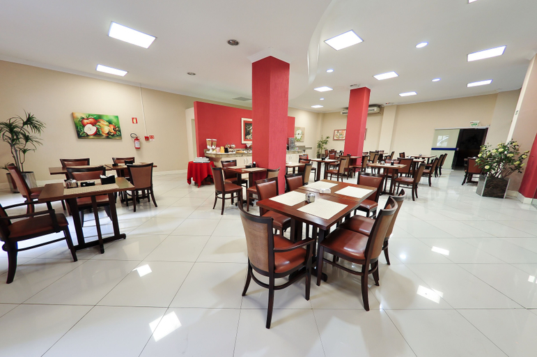 Food & Drinks 4, Klein Ville INN, Esteio