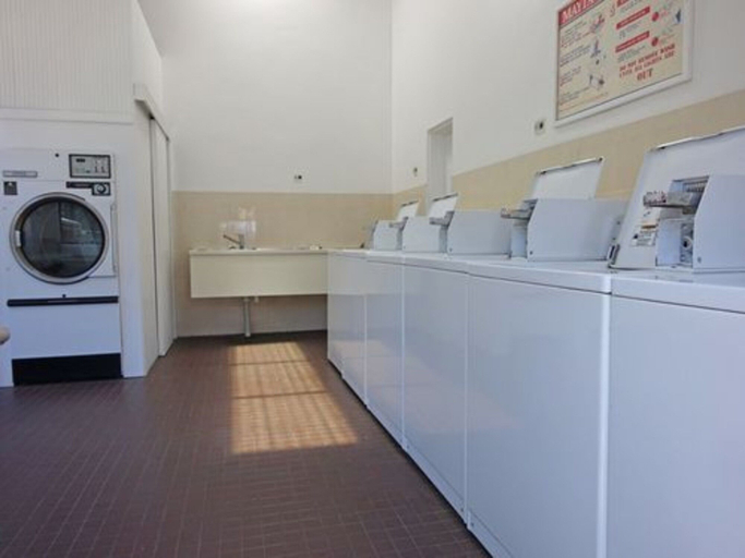 Bathroom 4, Adelaide Caravan Park, Adelaide