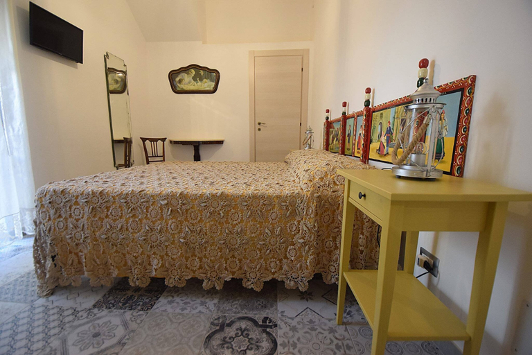 Bedroom 4, Zù Mariu B&B, Enna