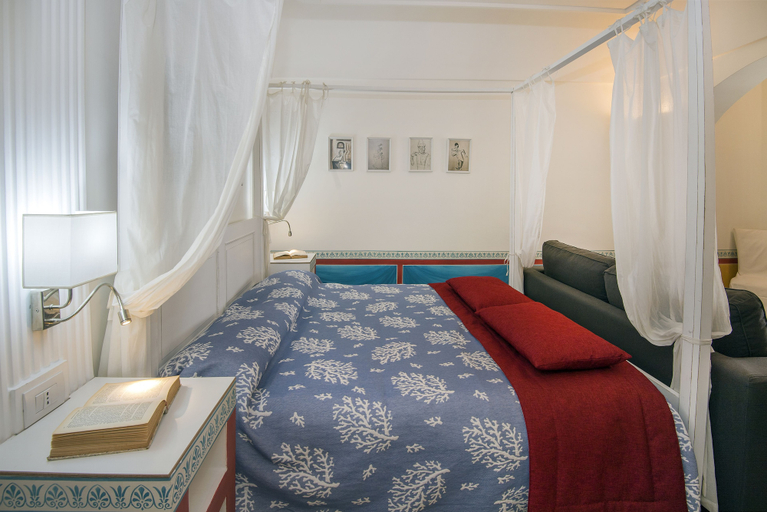 Bedroom 3, Villa Patrizi, Napoli