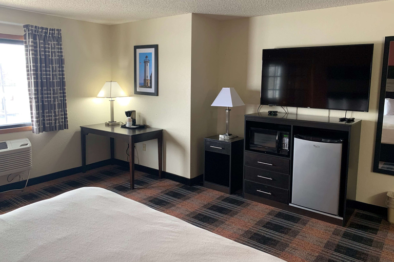 Bedroom 4, Baymont by Wyndham Waupun, Fond du Lac