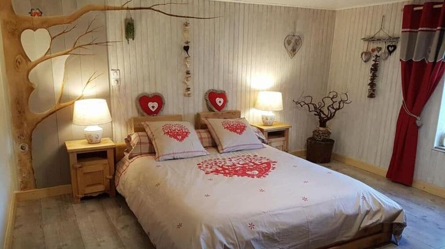 Bedroom 4, La Ferme de Là-haut B&B, Haute-Saône