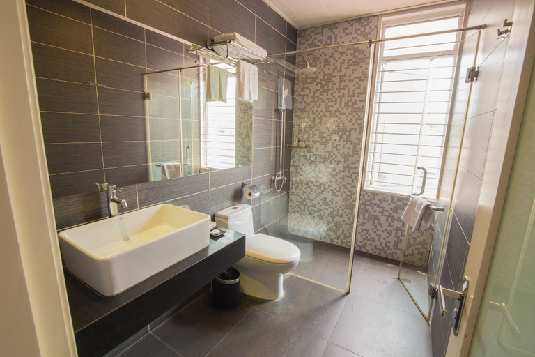 Bathroom 4, Riverside Boutique Hotel, Hai Bà Trưng