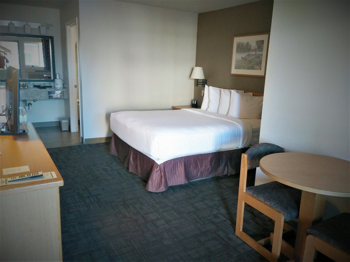 Bedroom 3, Sugarloaf Mt Motel, Deschutes