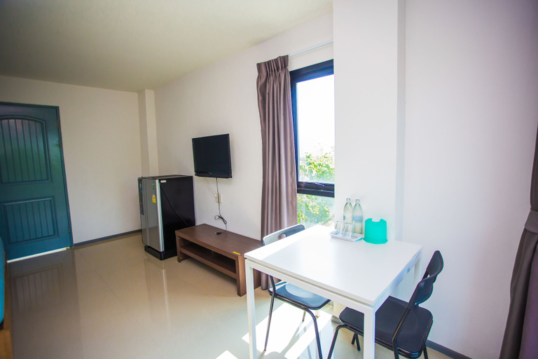 Others 5, Promsook Apartment, Muang Chon Buri