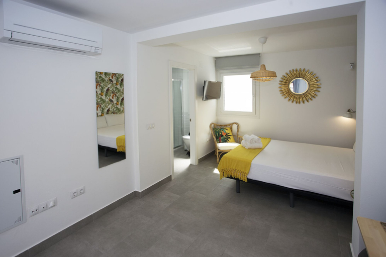Bedroom 2, Kiwi & Tropycal Apartment, Málaga