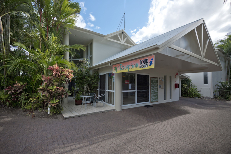Exterior & Views 2, Tropical Nites, Douglas