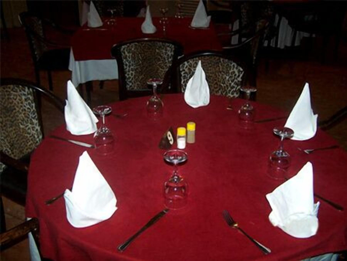 Food & Drinks 4, Mariador Palace, Conakry