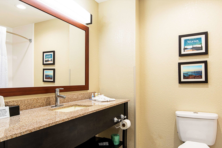 Bathroom 4, Comfort Inn & Suites Pine Bluff, Jefferson
