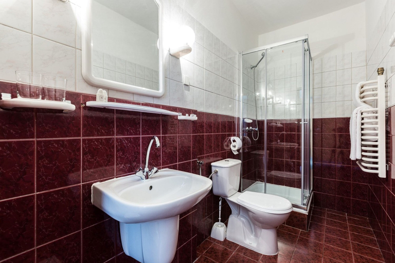 Bathroom 4, Hotel Helios, Tatra