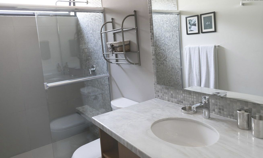 Bathroom, Lunada 418, Cozumel