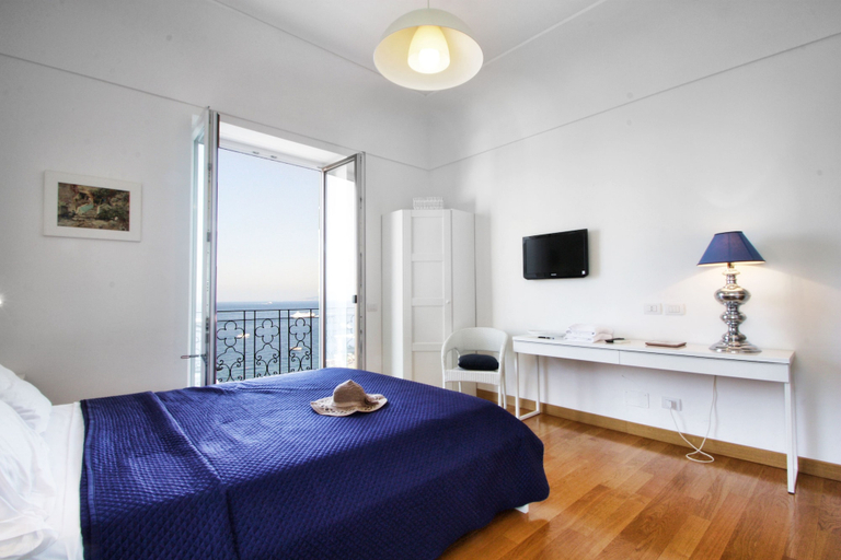 Bedroom 5, Capri Inn, Napoli