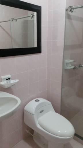 Bathroom, Yuldama Rodadero Inn, Santa Marta (Dist. Esp.)