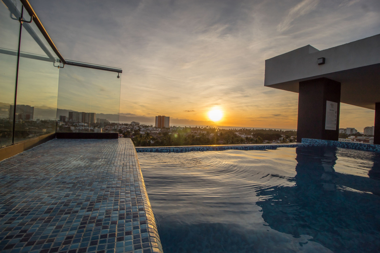 Sport & Beauty 3, Niza Five Luxury Beach Apartments, Puerto Vallarta