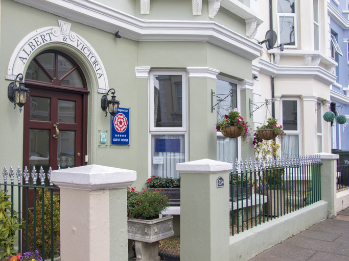 Exterior & Views 2, Albert & Victoria Guest House, East Sussex