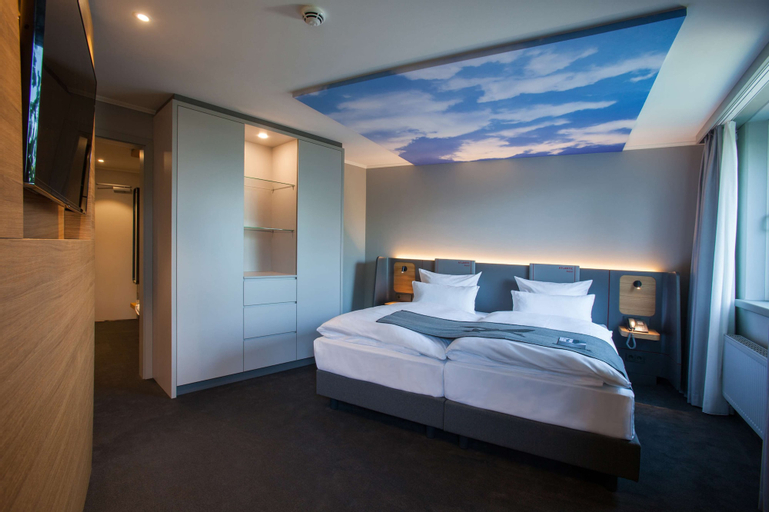 Bedroom 3, ATLANTIC Hotel Airport, Bremen
