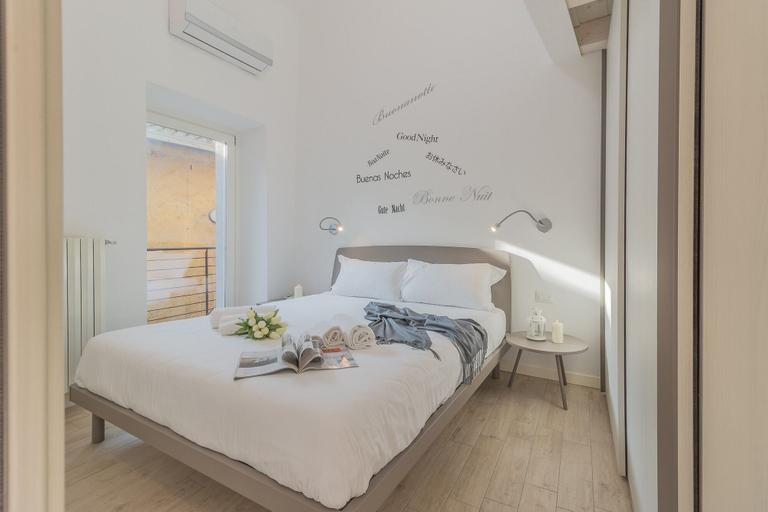 Others 5, Pretty Home, Lecco