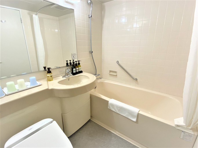 Bathroom 5, Hotel MyStays Maihama, Edogawa