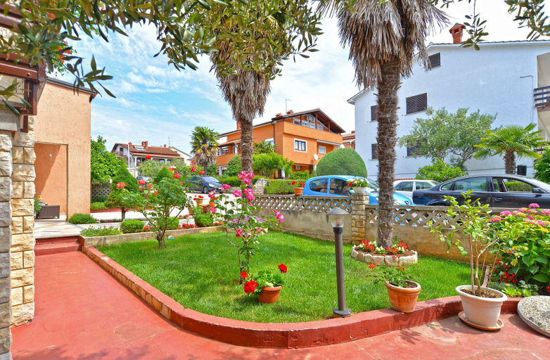 Others 5, Apartment 167, Novigrad