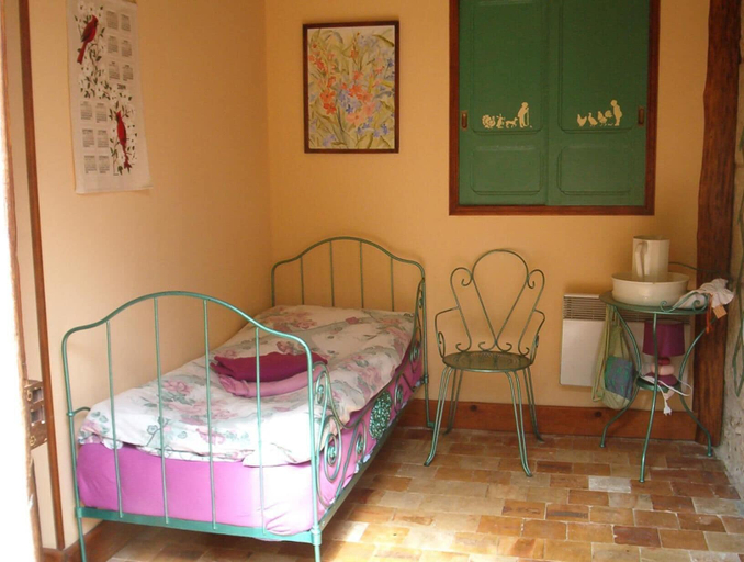 Bedroom 2, Chambres d'hôtes Côté Jardin, Loir-et-Cher