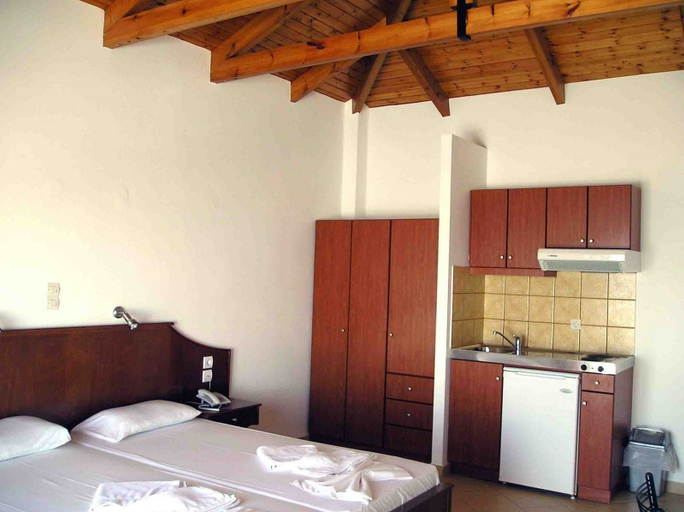 Bedroom 5, Marianthi studios, Crete