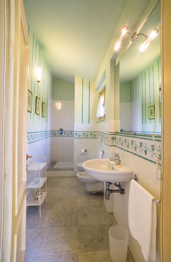 Bathroom 5, Agriturismo Monteverde, La Spezia
