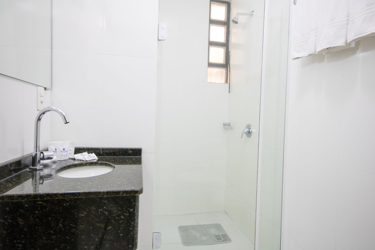 Bathroom 4, Hotel Dan Inn Express Foz do Iguaçu By Nacional Inn, Foz do Iguaçu