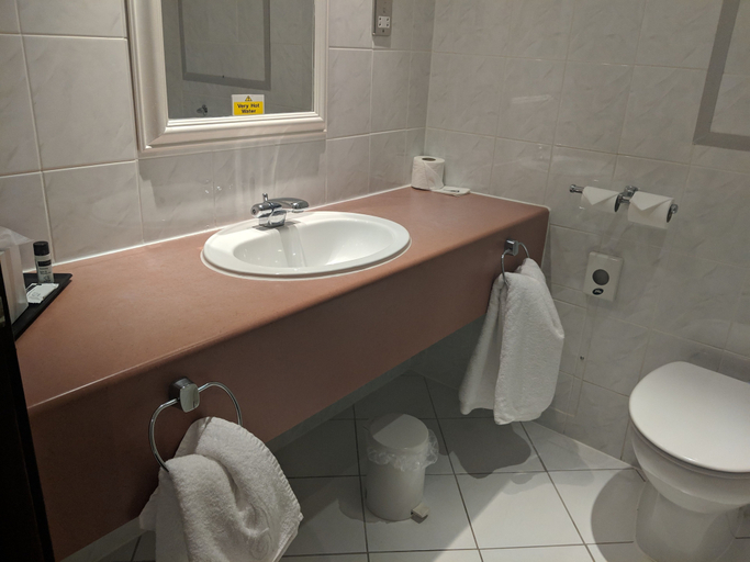 Bathroom 5, Best Western Ipswich Hotel, Suffolk