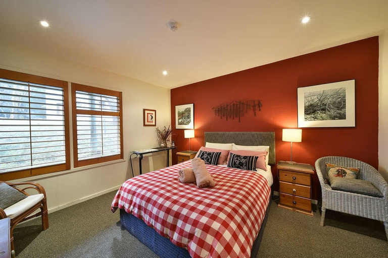 Bedroom 2, Jagungal 2, Snowy River
