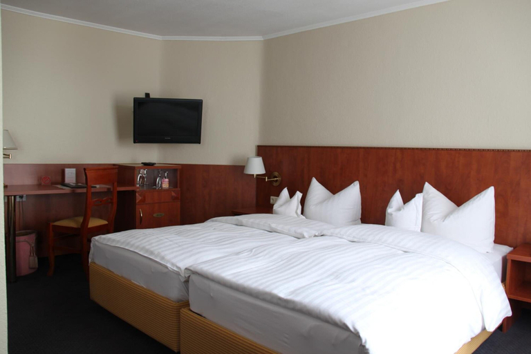 Bedroom 5, Hotel Rheinischer Hof, Heinsberg