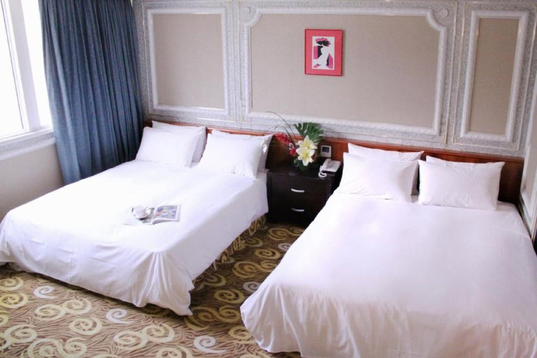 Bedroom 4, Crystal Hotel, Taipei City